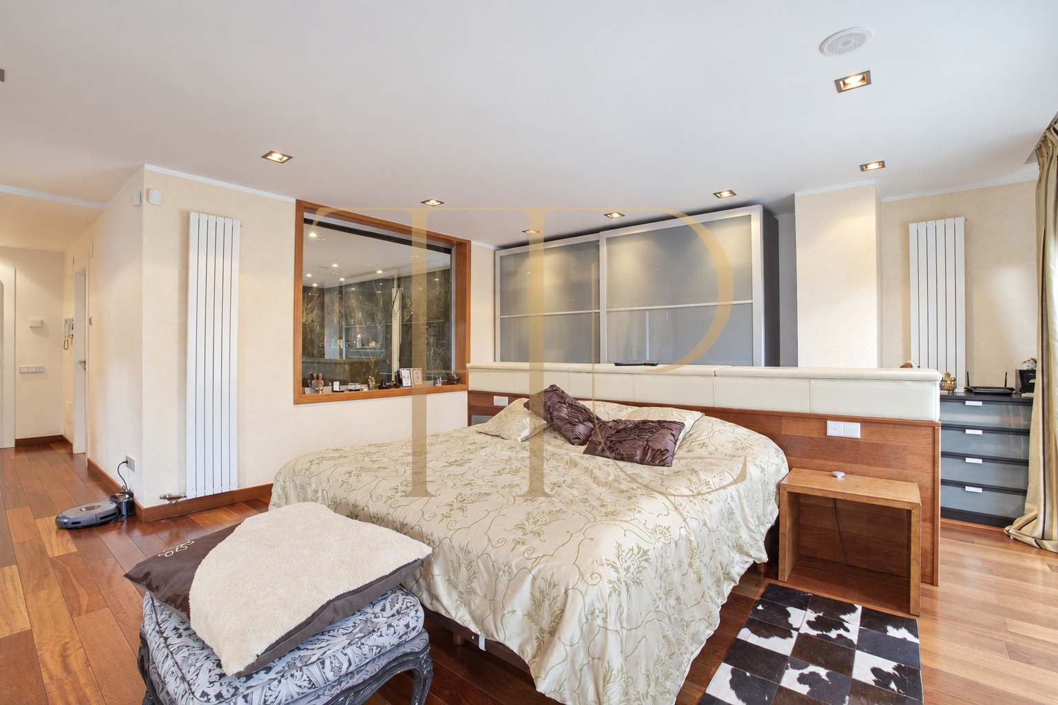 Villa with pool for rent in Castelldefels Playa