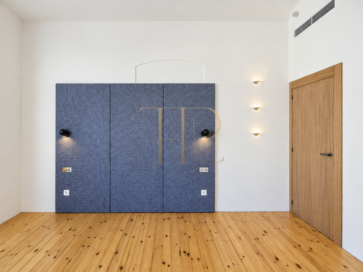 Malgrat de Mar duplex: original unrenovated option