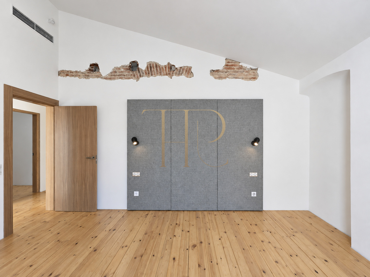 Malgrat de Mar duplex: original unrenovated option