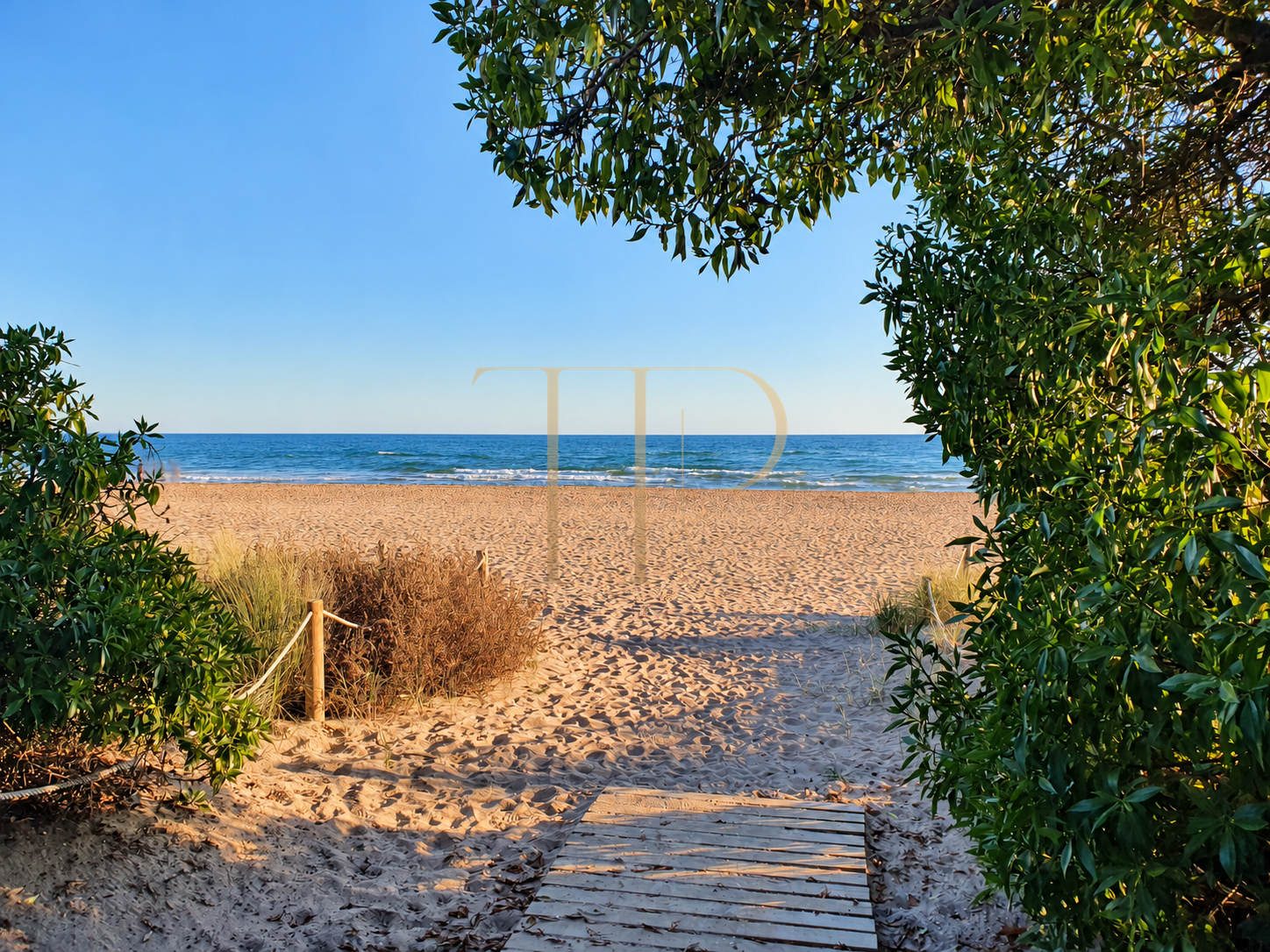 Renovated apartment with a sea-view terrace in Gavà Mar