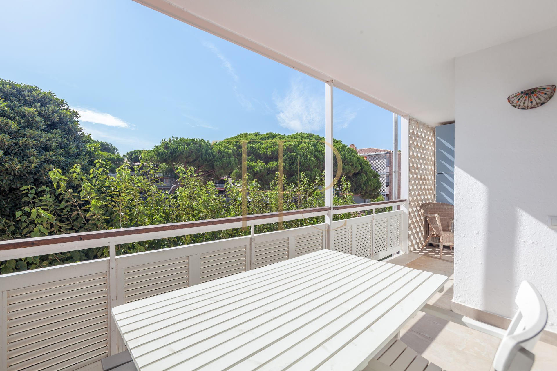 Renovated apartment with a sea-view terrace in Gavà Mar