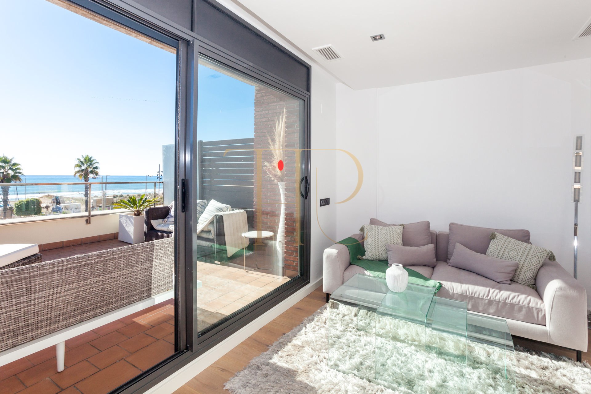 Sold: seafront townhouse in Castelldefels