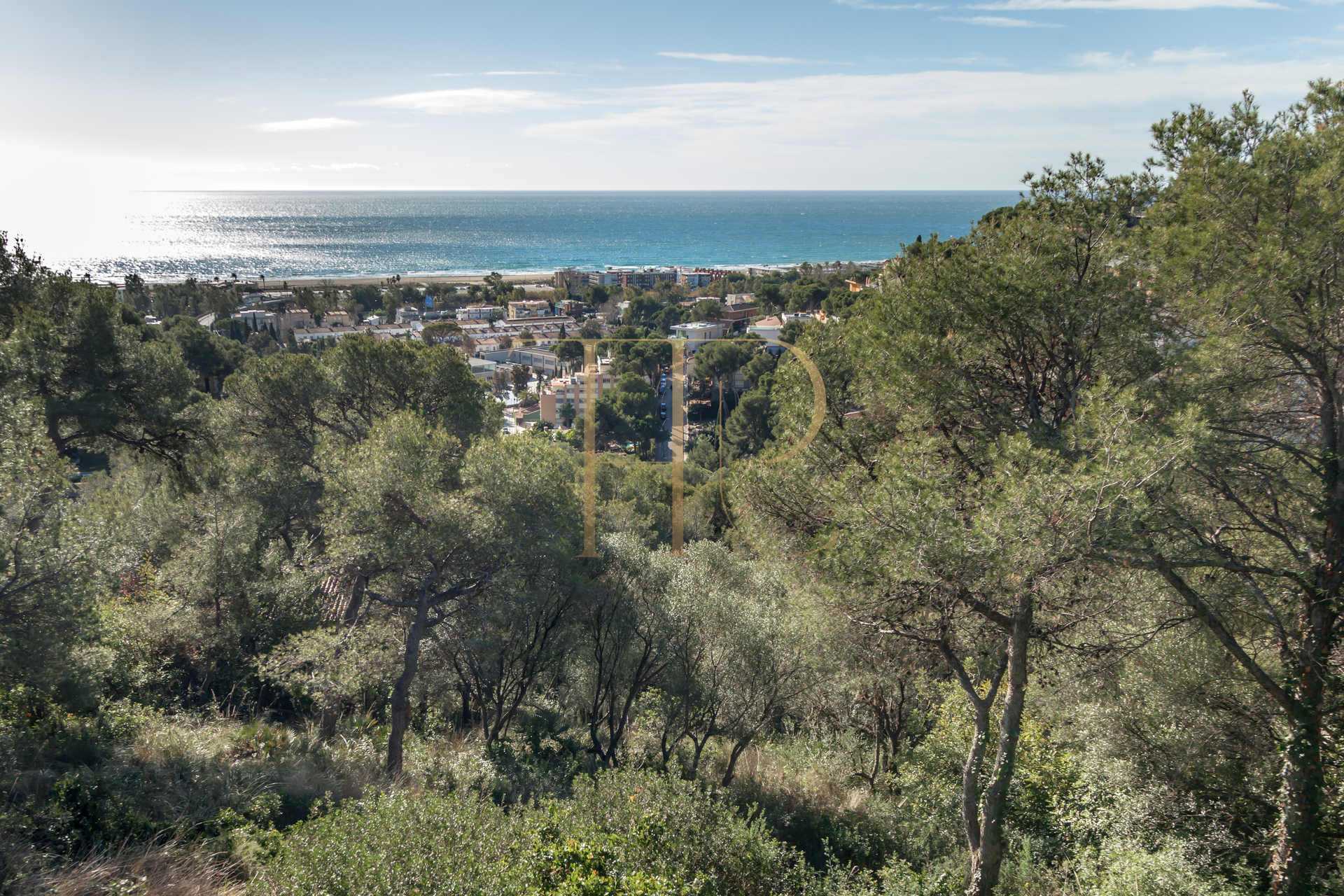 Sold plot with sea views in Bellamar, Castelldefels