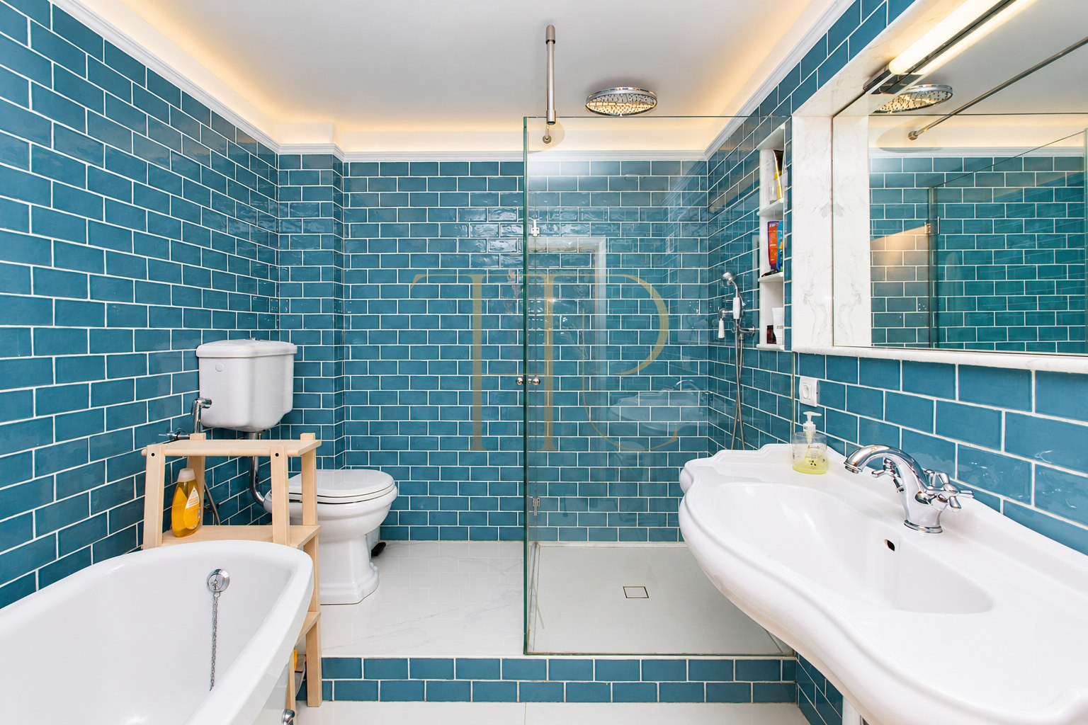 Refurbished apartment with large terrace in Dreta de l’Eixample