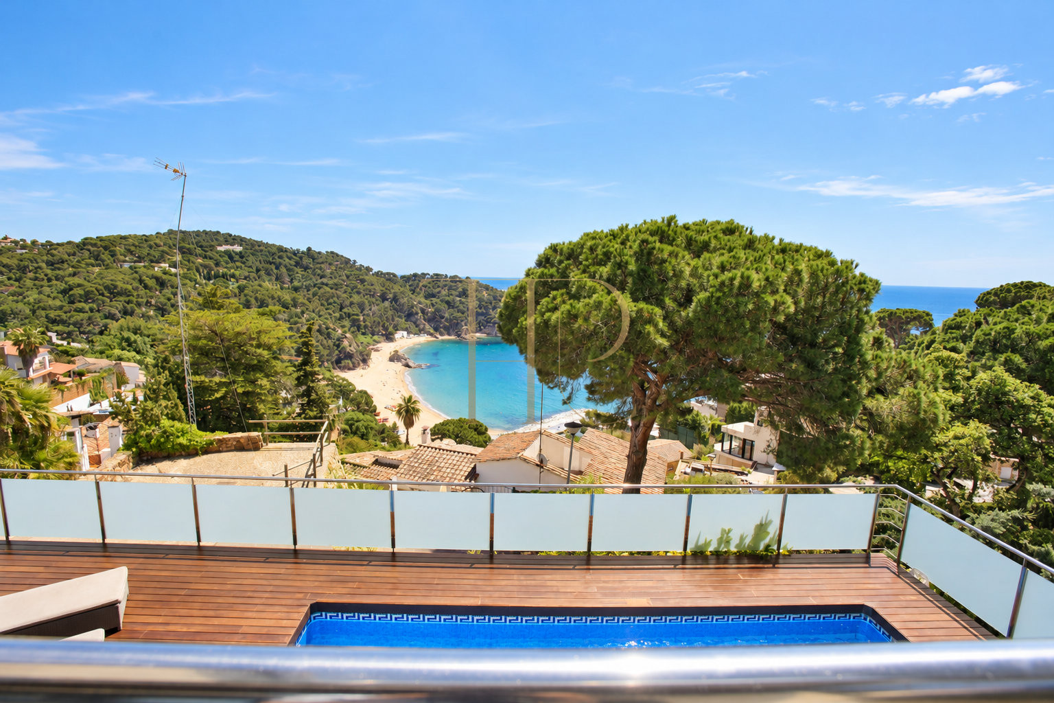 Sea-view villa in Cala Canyelles, Lloret de Mar