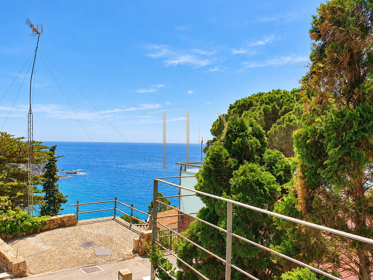 Sea-view villa in Cala Canyelles, Lloret de Mar