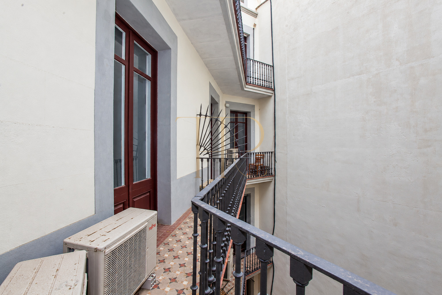 Let: office with eight rooms in Dreta de l’Eixample, Barcelona