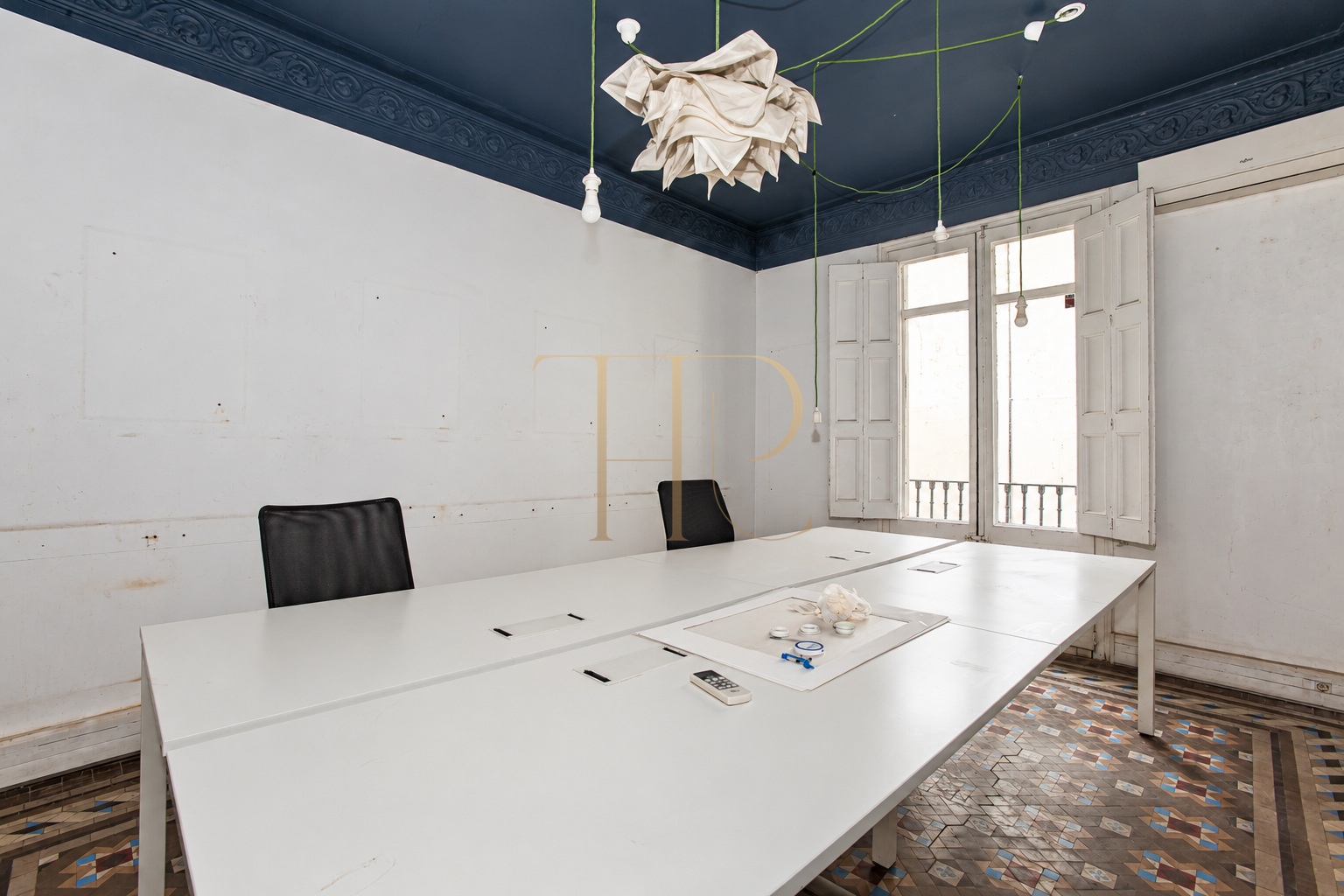 Let: office with eight rooms in Dreta de l’Eixample, Barcelona