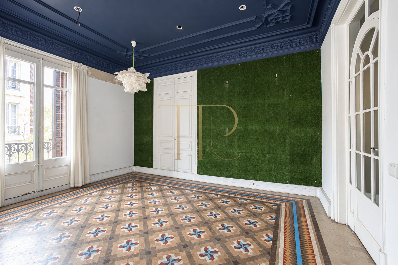 Let: office with eight rooms in Dreta de l’Eixample, Barcelona