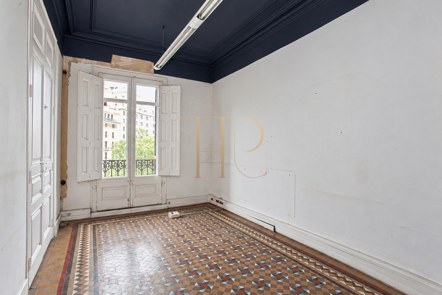 Let: office with eight rooms in Dreta de l’Eixample, Barcelona