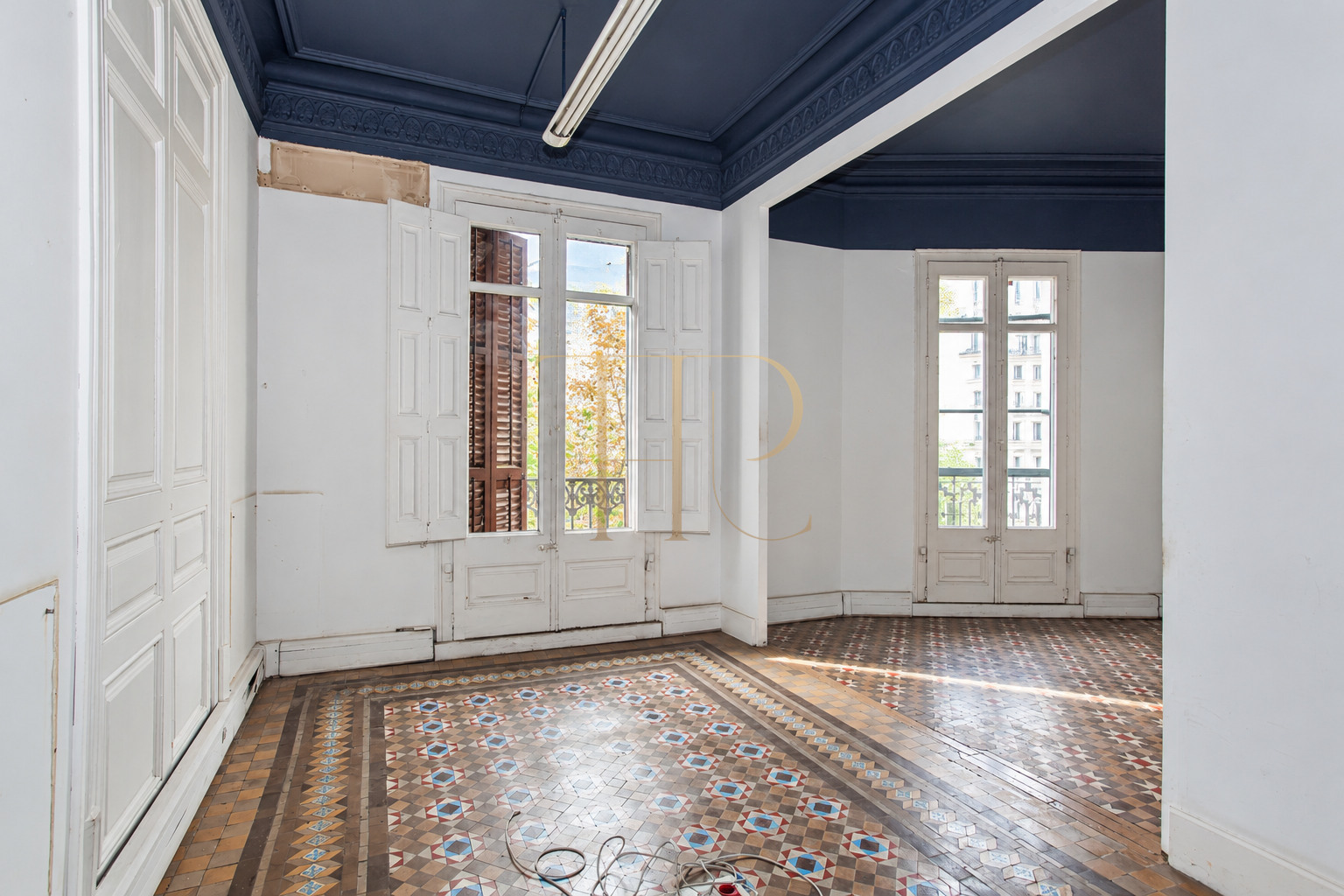 Let: office with eight rooms in Dreta de l’Eixample, Barcelona