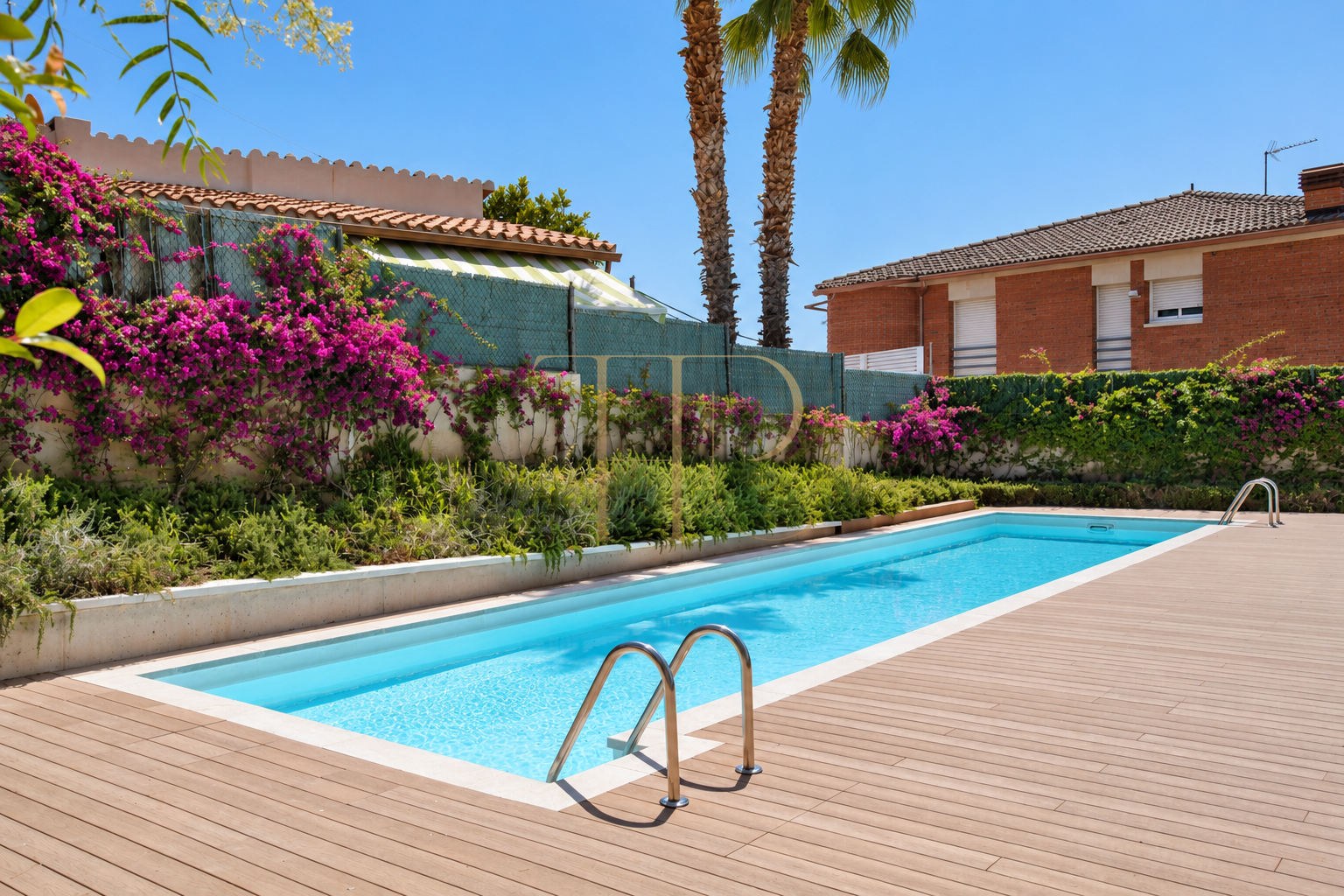 Sold: double apartment with terraces and communal pool in Alella