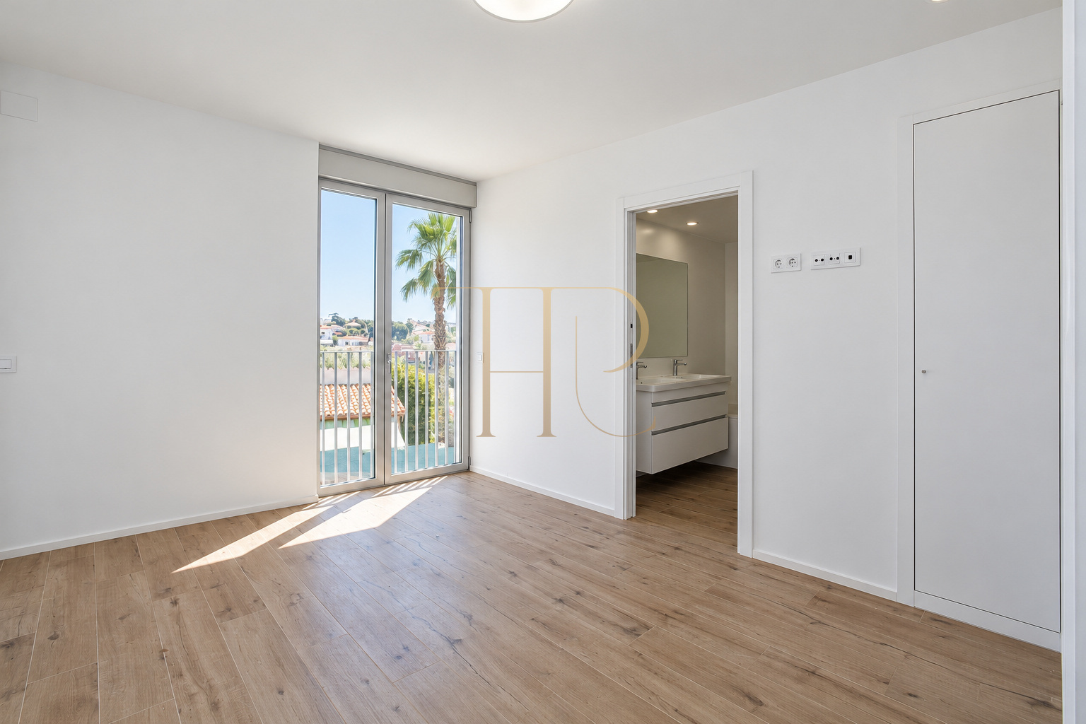 Sold: double apartment with terraces and communal pool in Alella