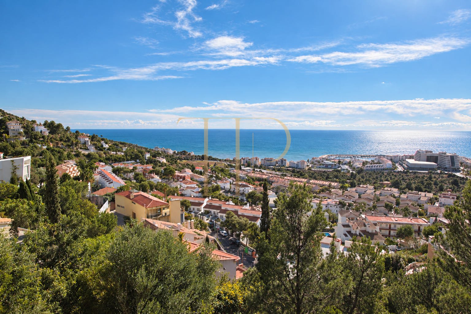 Villa for sale in Sitges with sea views and two pools