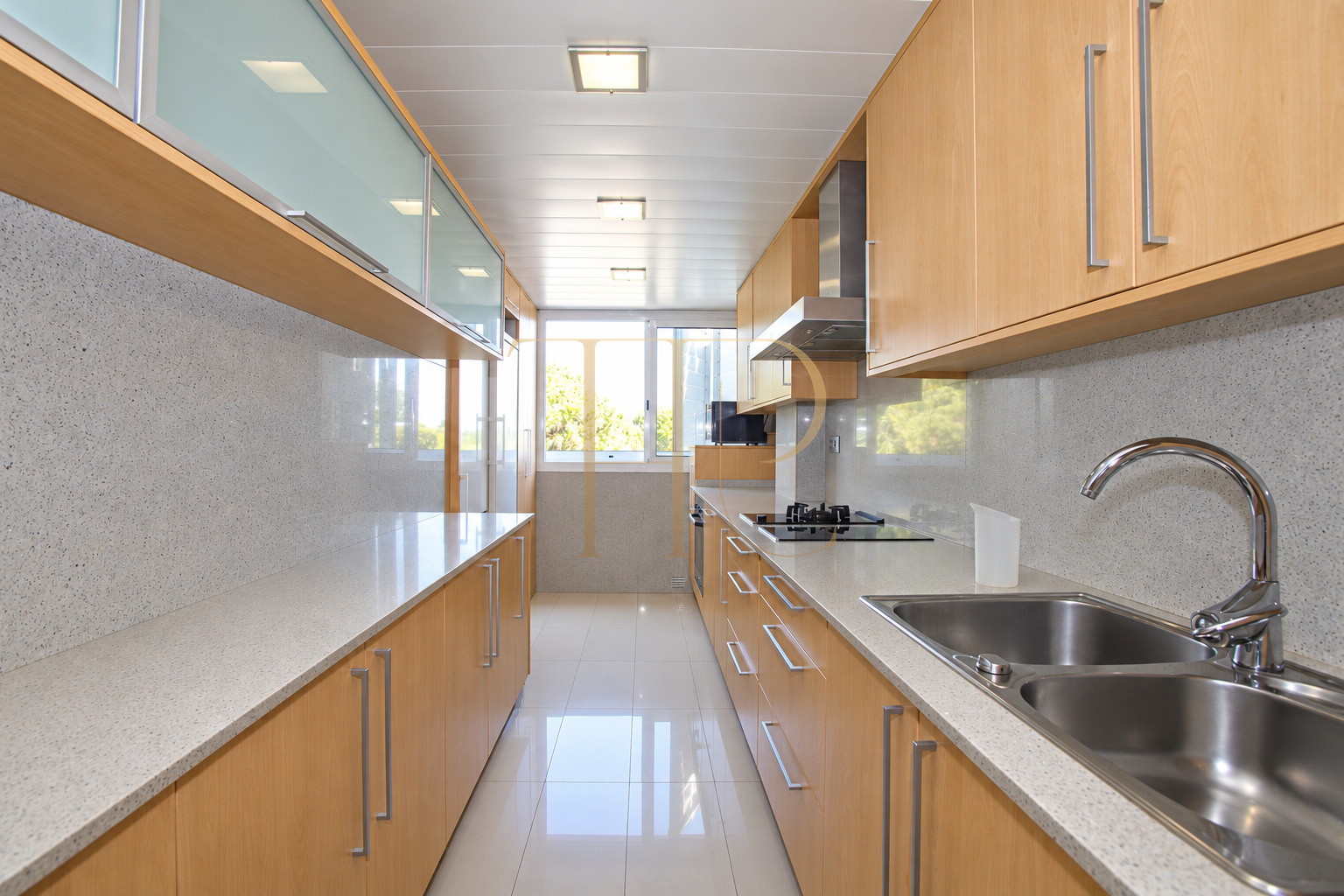 Penthouse with terrace and private pool in Gavà Mar — sold