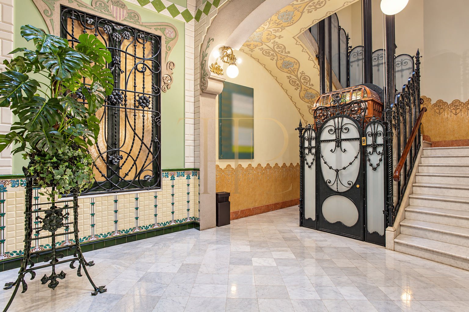 Modernist office with terrace in Eixample — rented