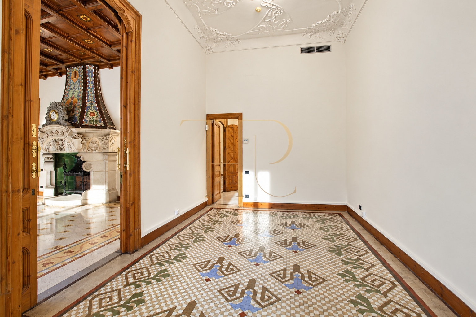 Modernist office with terrace in Eixample — rented