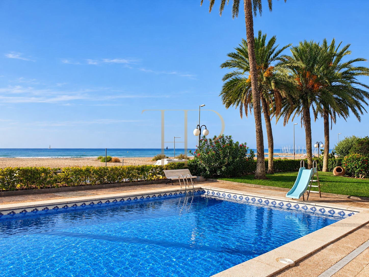 Apartment with balcony and sea views in Les Botigues de Sitges