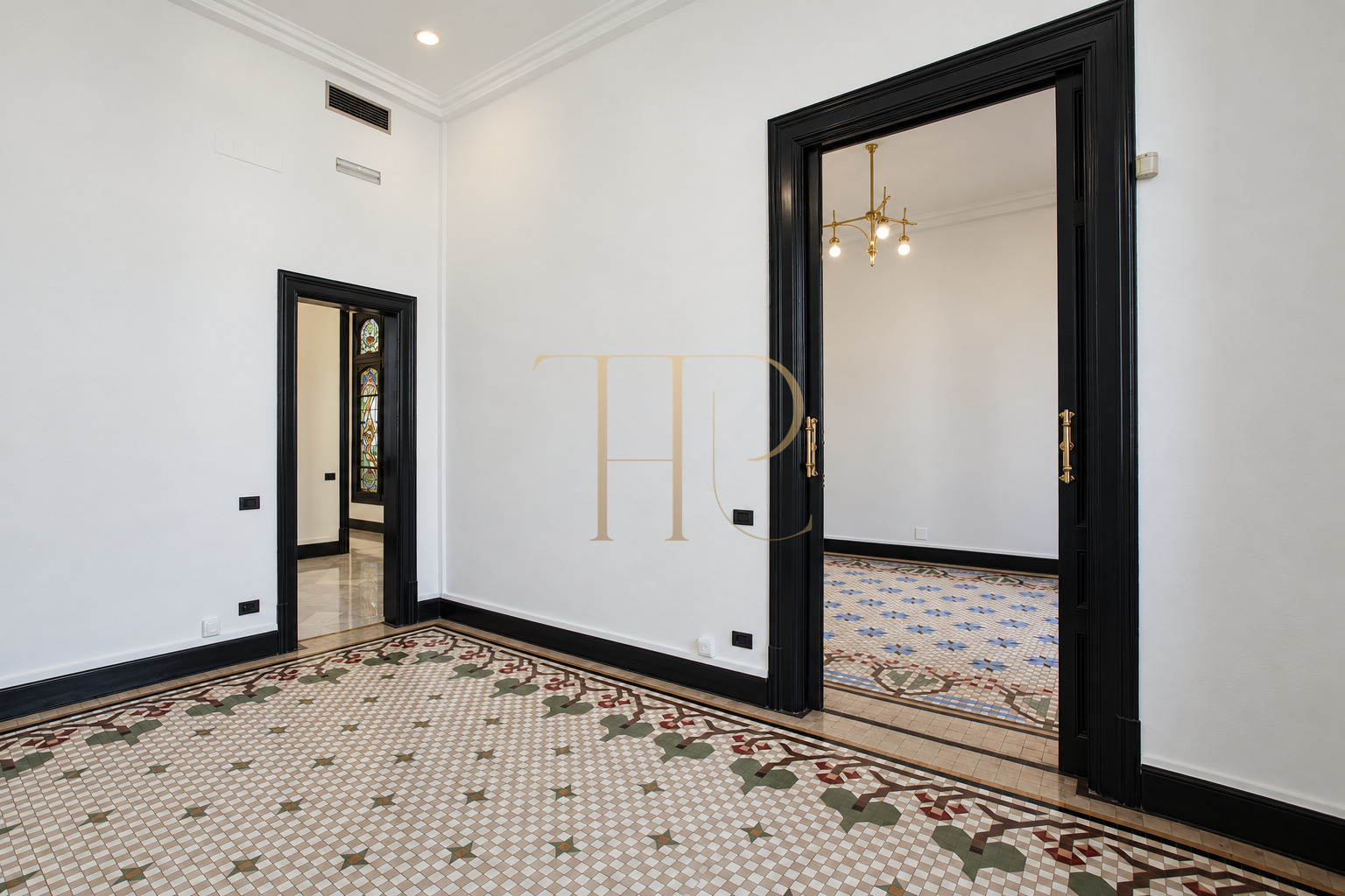 Modernista office with gallery in Eixample · Rented