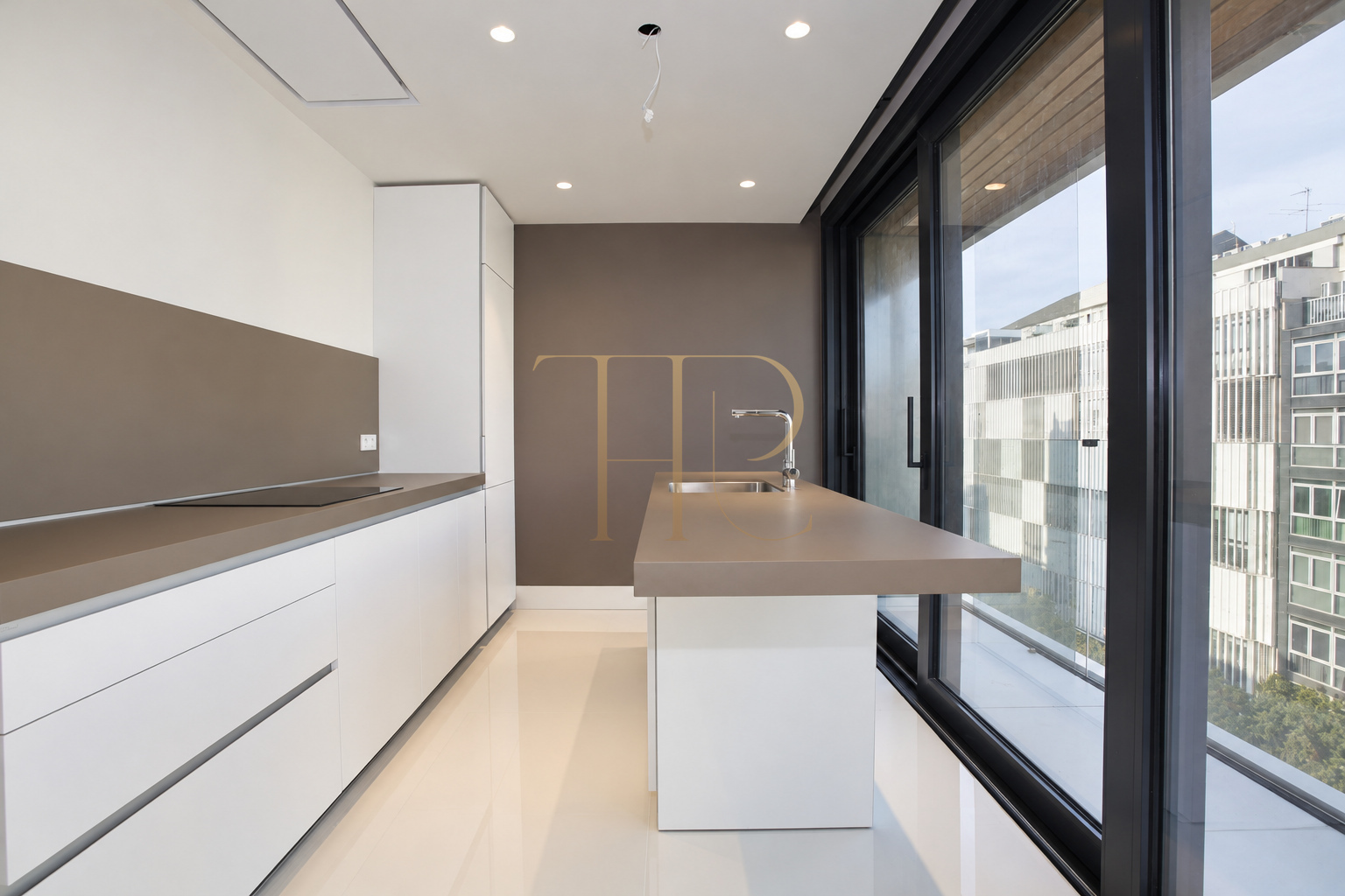 Penthouse with private pool in Sant Gervasi · Sold