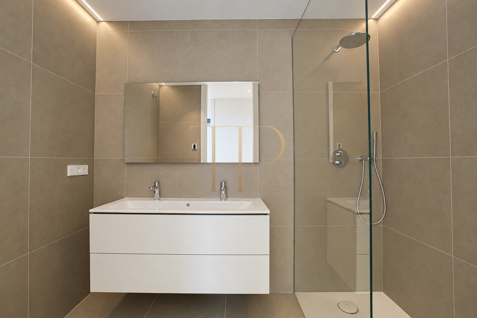 Penthouse with private pool in Sant Gervasi · Sold