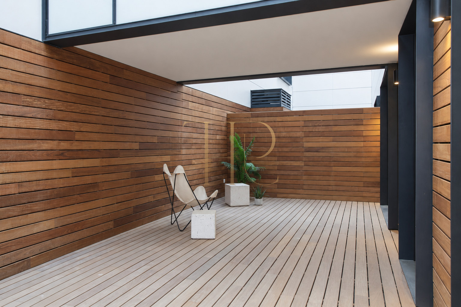 Duplex with private terrace in Sant Gervasi · Sold