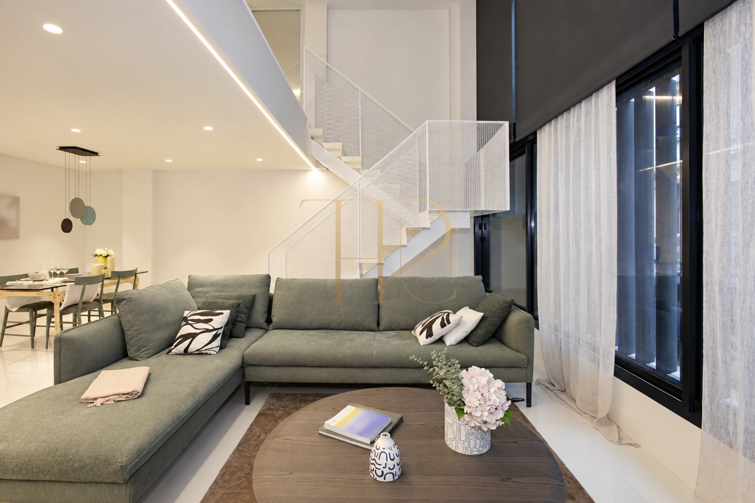 Duplex with private terrace in Sant Gervasi · Sold
