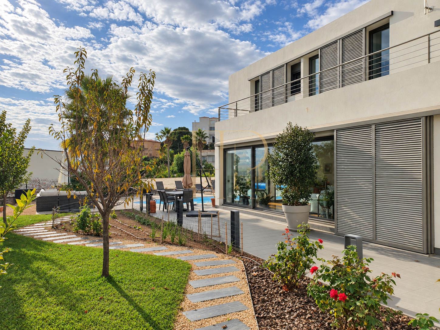 House with pool and sea views in Arenys de Mar · Sold