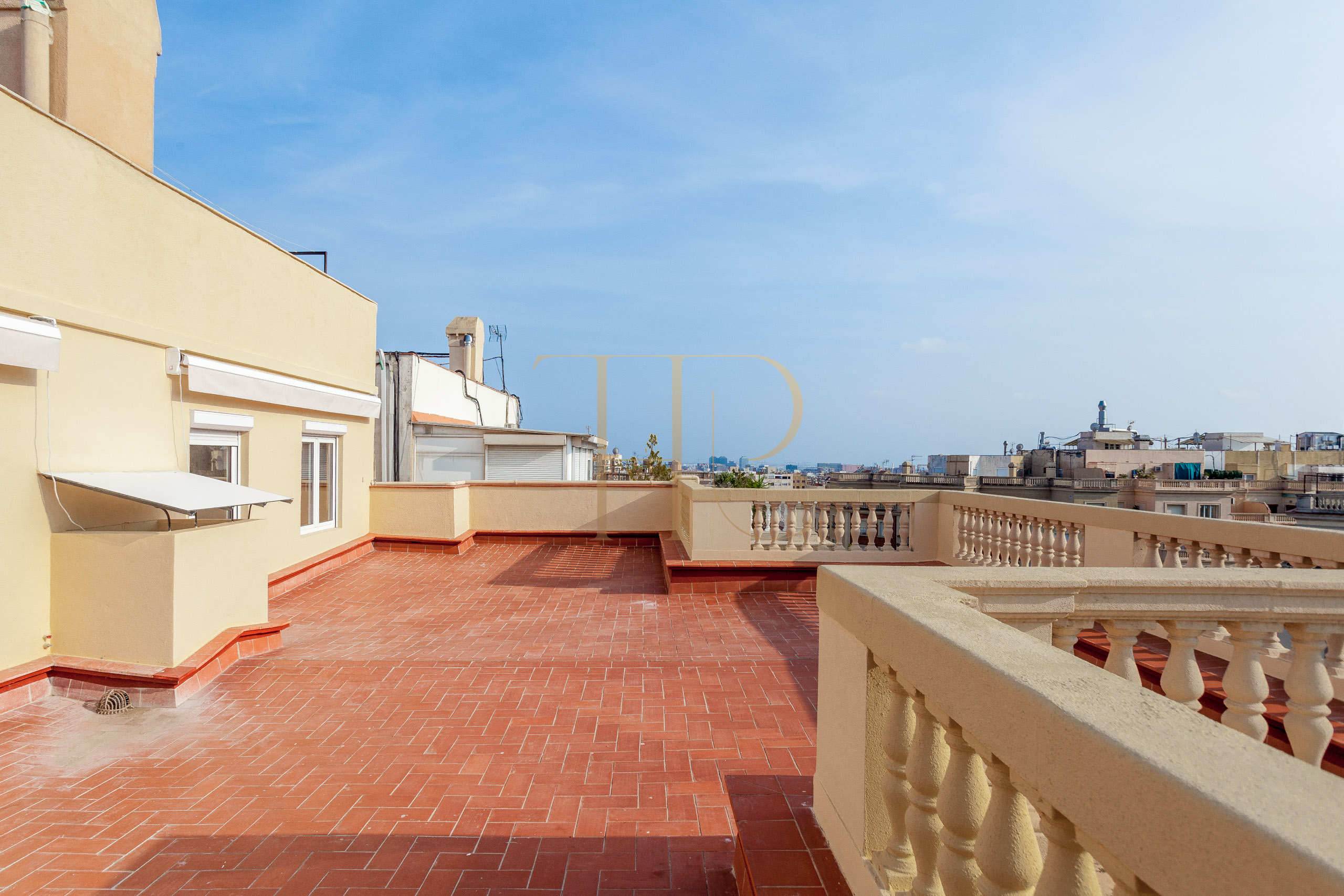 Sold penthouse with two terraces in Les Corts, Barcelona