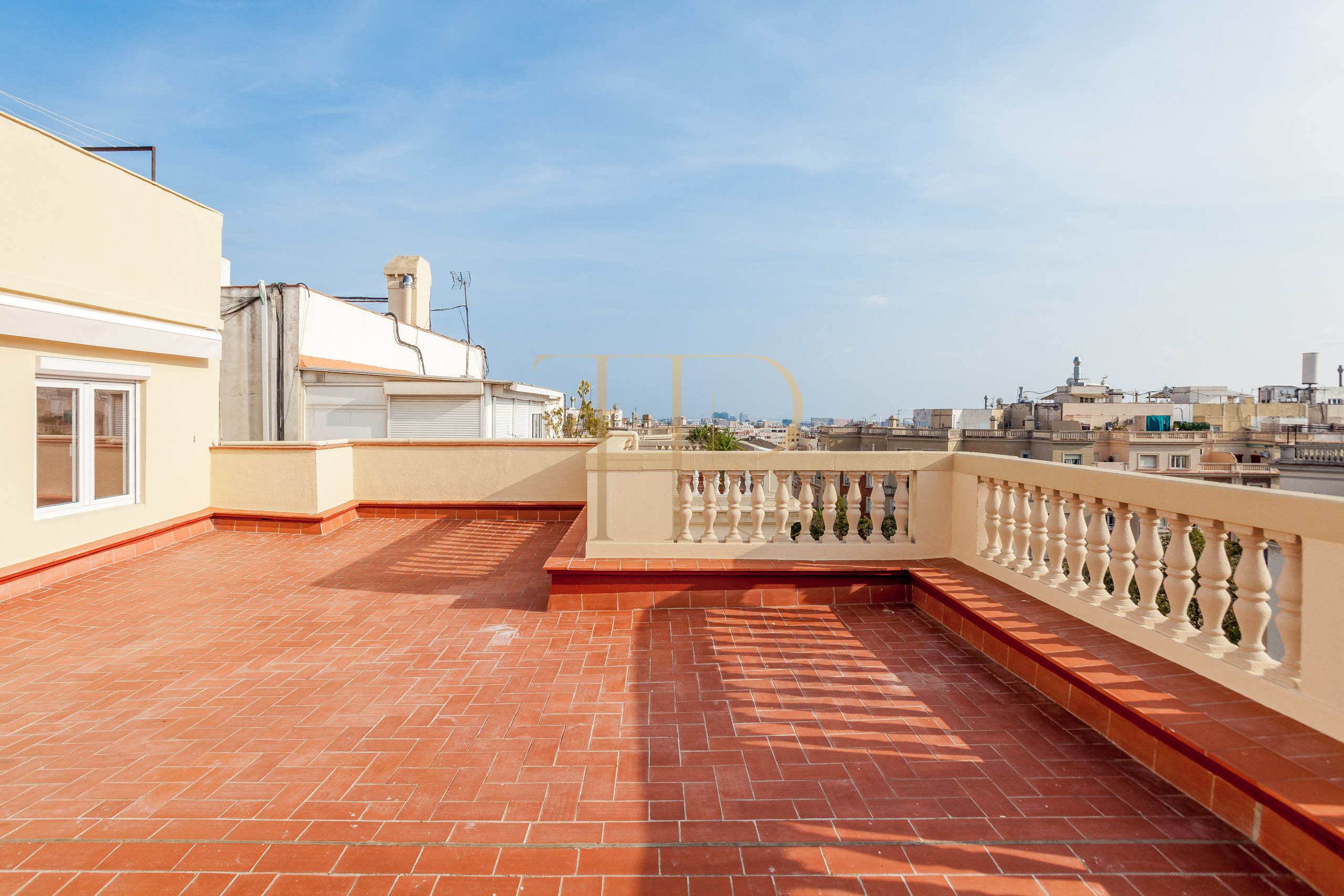 Sold penthouse with two terraces in Les Corts, Barcelona
