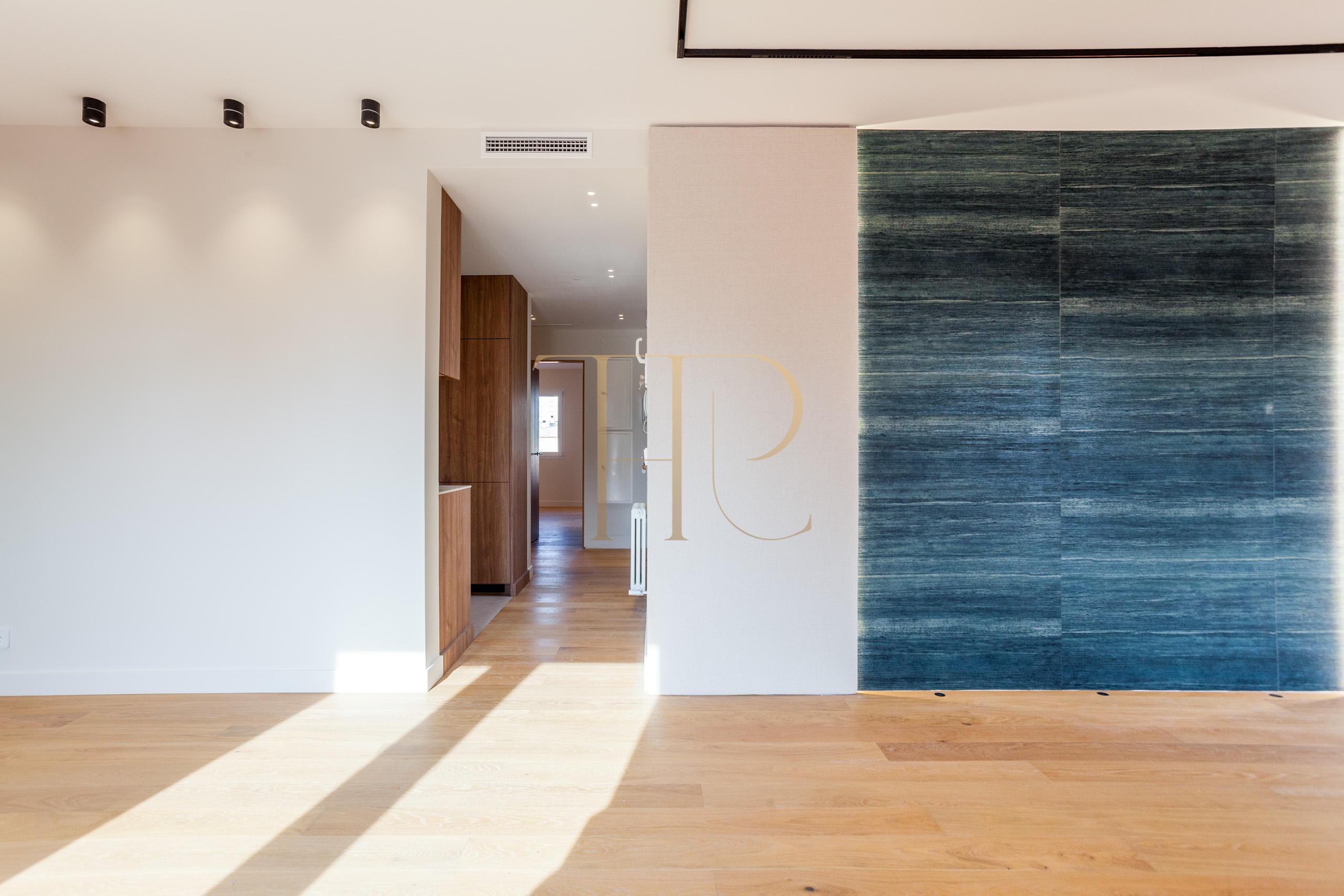 Sold penthouse with two terraces in Les Corts, Barcelona
