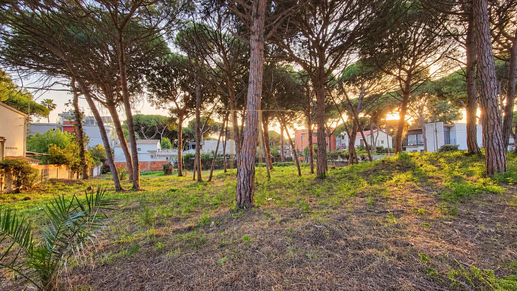 Plot with a house project in Castelldefels — sold
