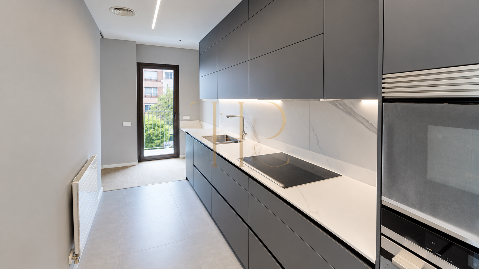Four-bedroom apartment with a terrace in Sarrià — sold