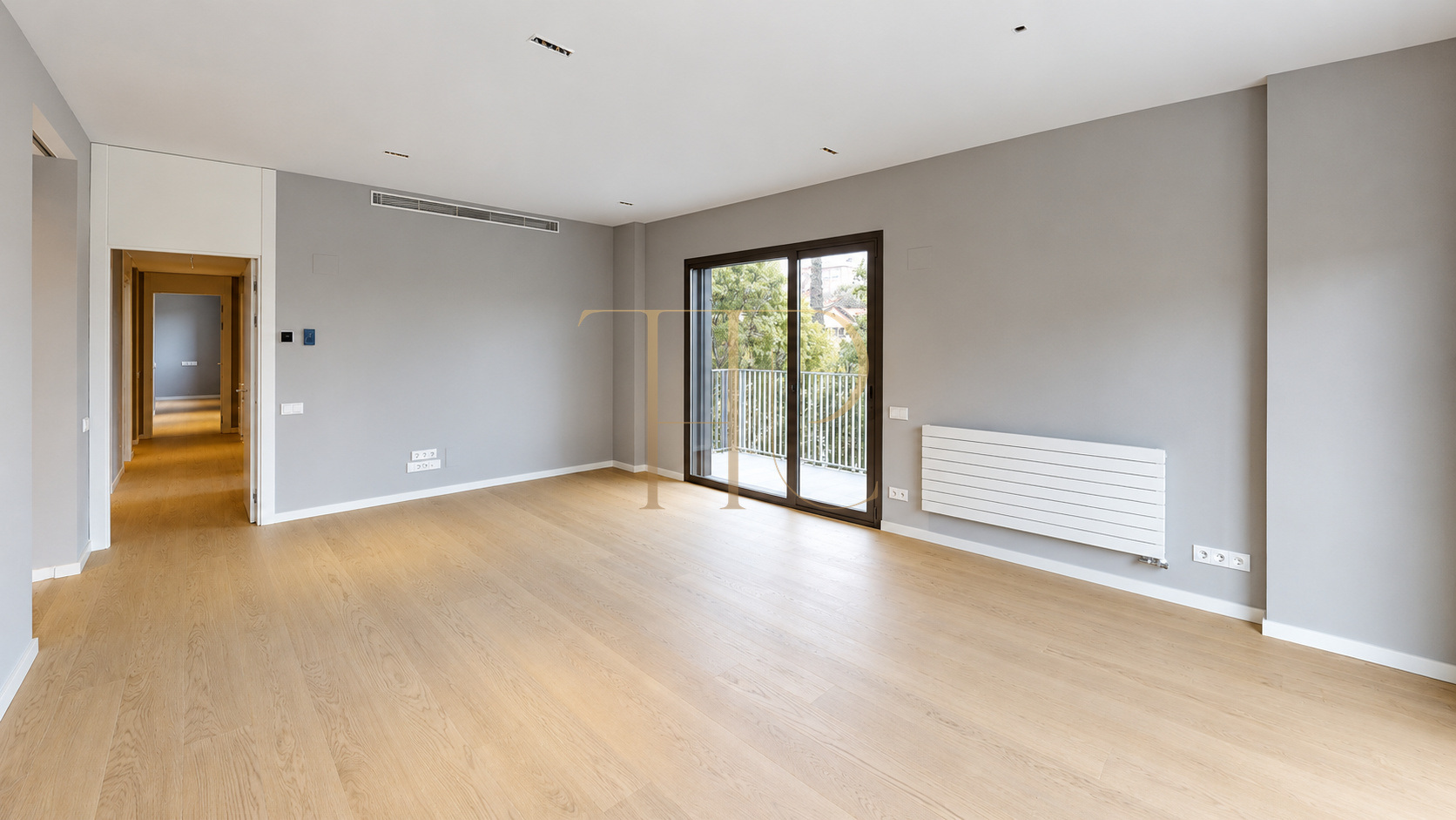 Four-bedroom apartment with a terrace in Sarrià — sold