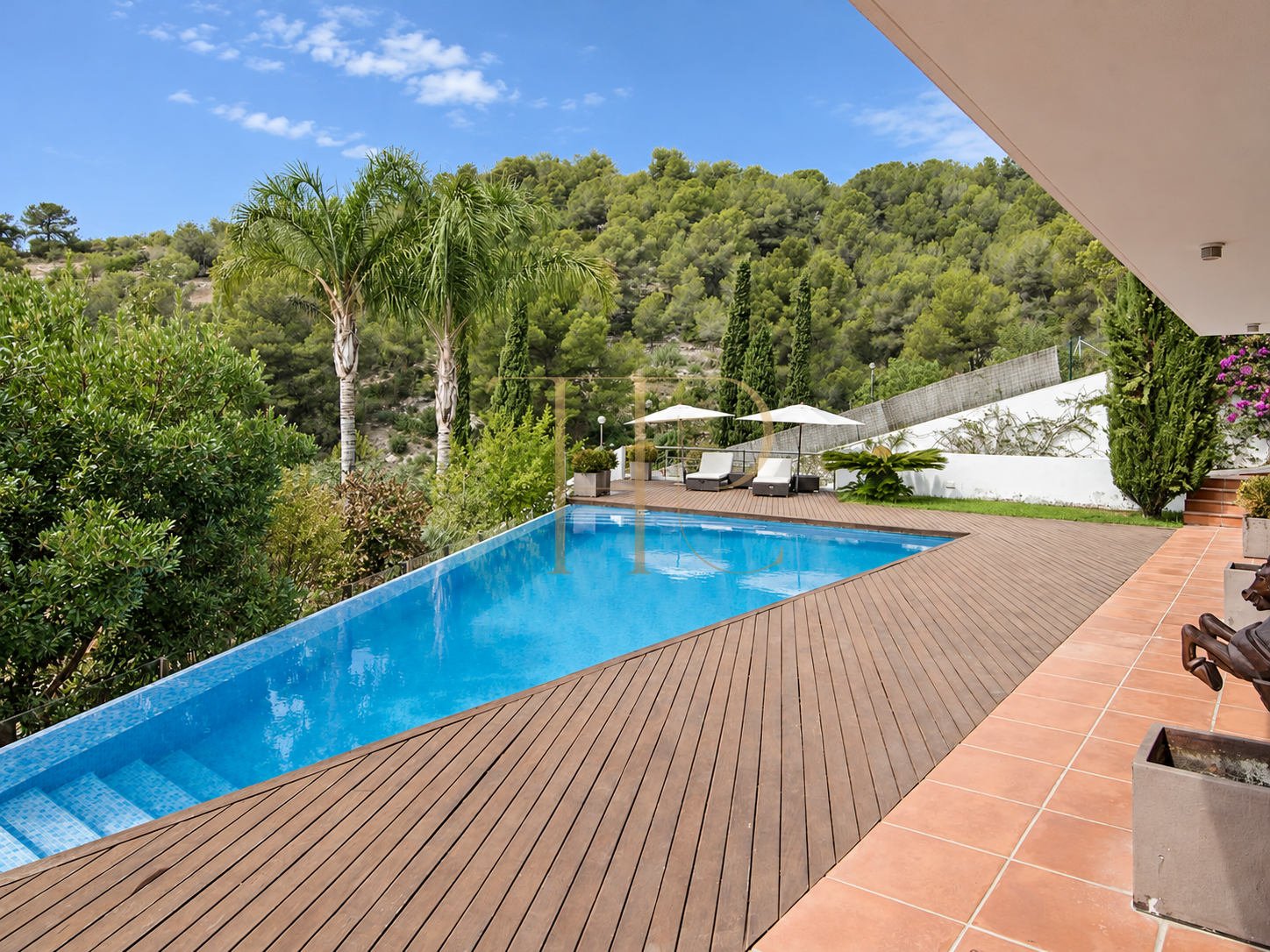 Sea-view villa with pool in Can Girona, Sitges