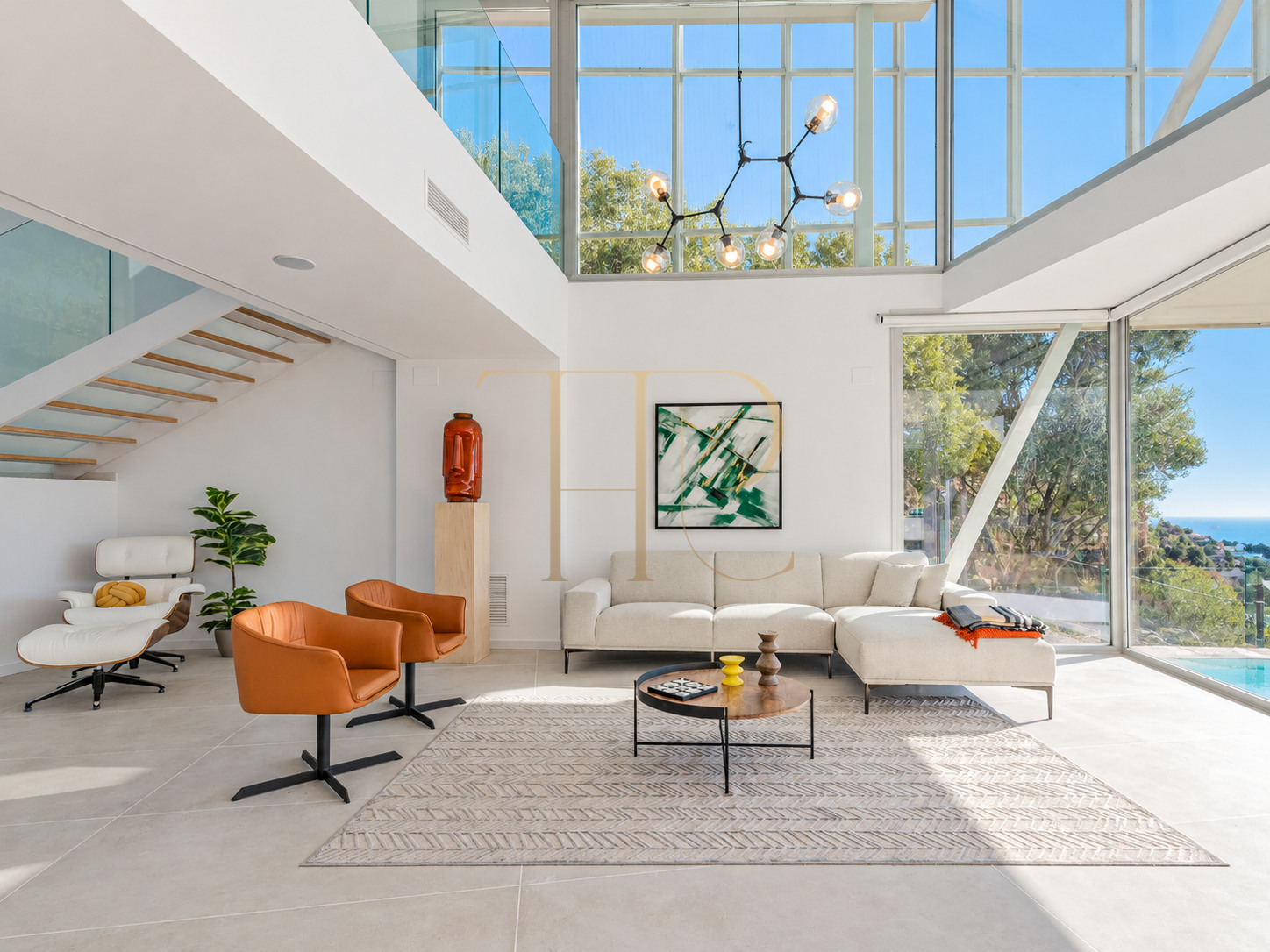 Sea-view villa in Can Girona with pool and lift