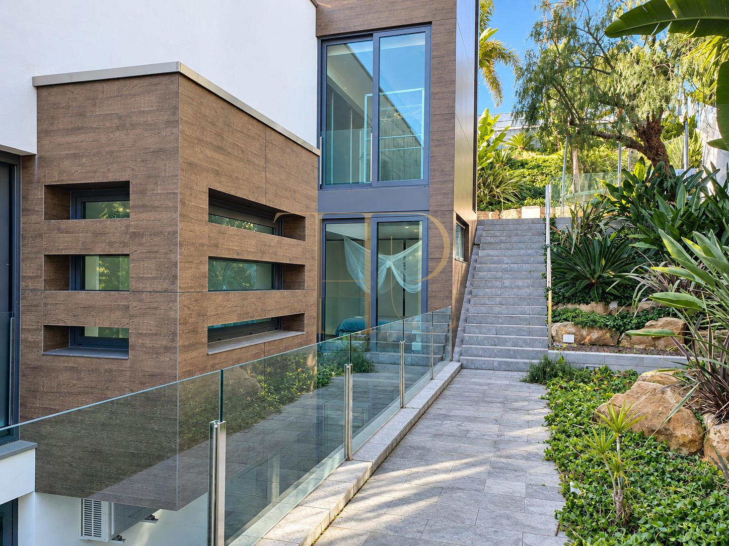 Sea-view villa with guest house in Can Girona, Sitges