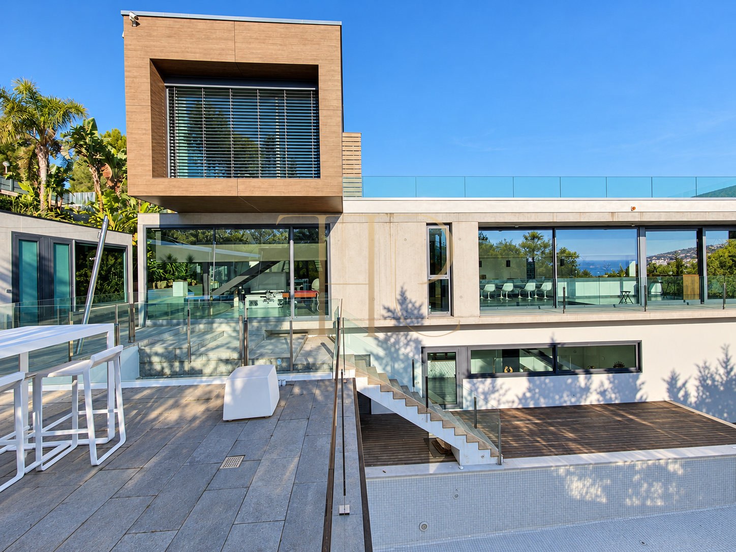 Sea-view villa with guest house in Can Girona, Sitges
