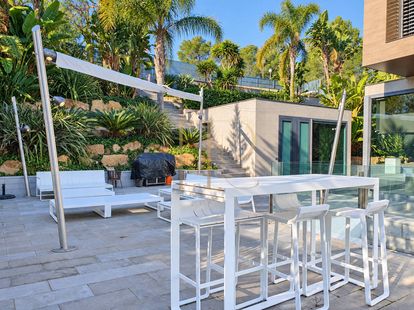 Sea-view villa with guest house in Can Girona, Sitges