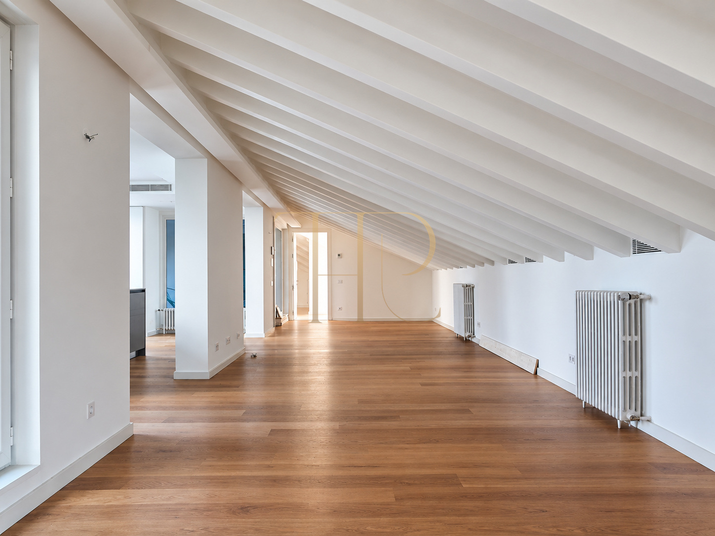 Duplex penthouse in Casa Burés, Barcelona · Sold