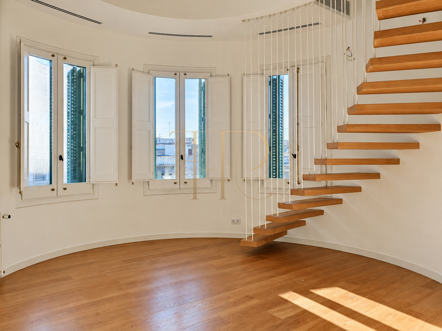 Duplex penthouse in Casa Burés, Barcelona · Sold