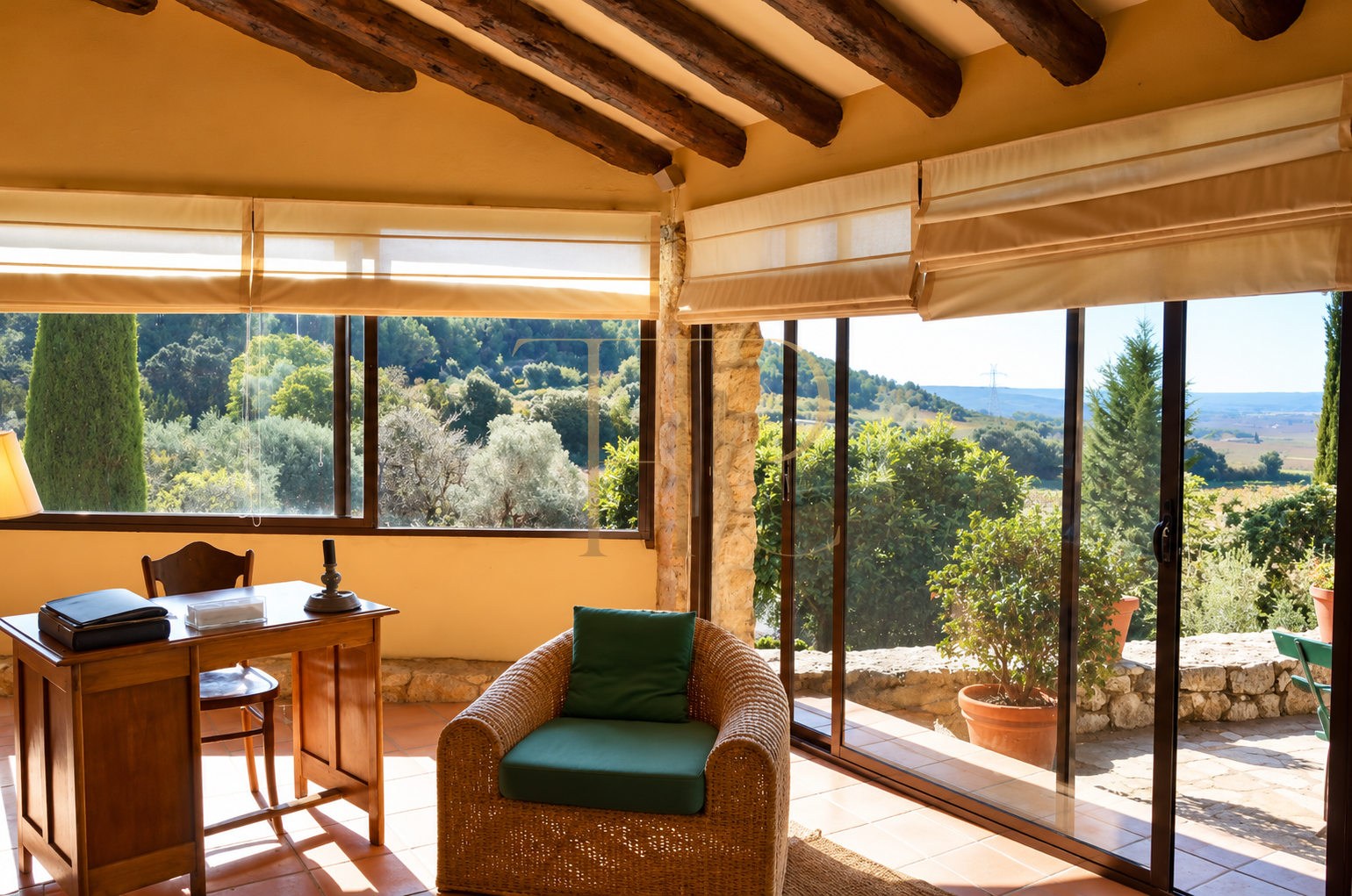 Stone country house with pool in Penedès — sold