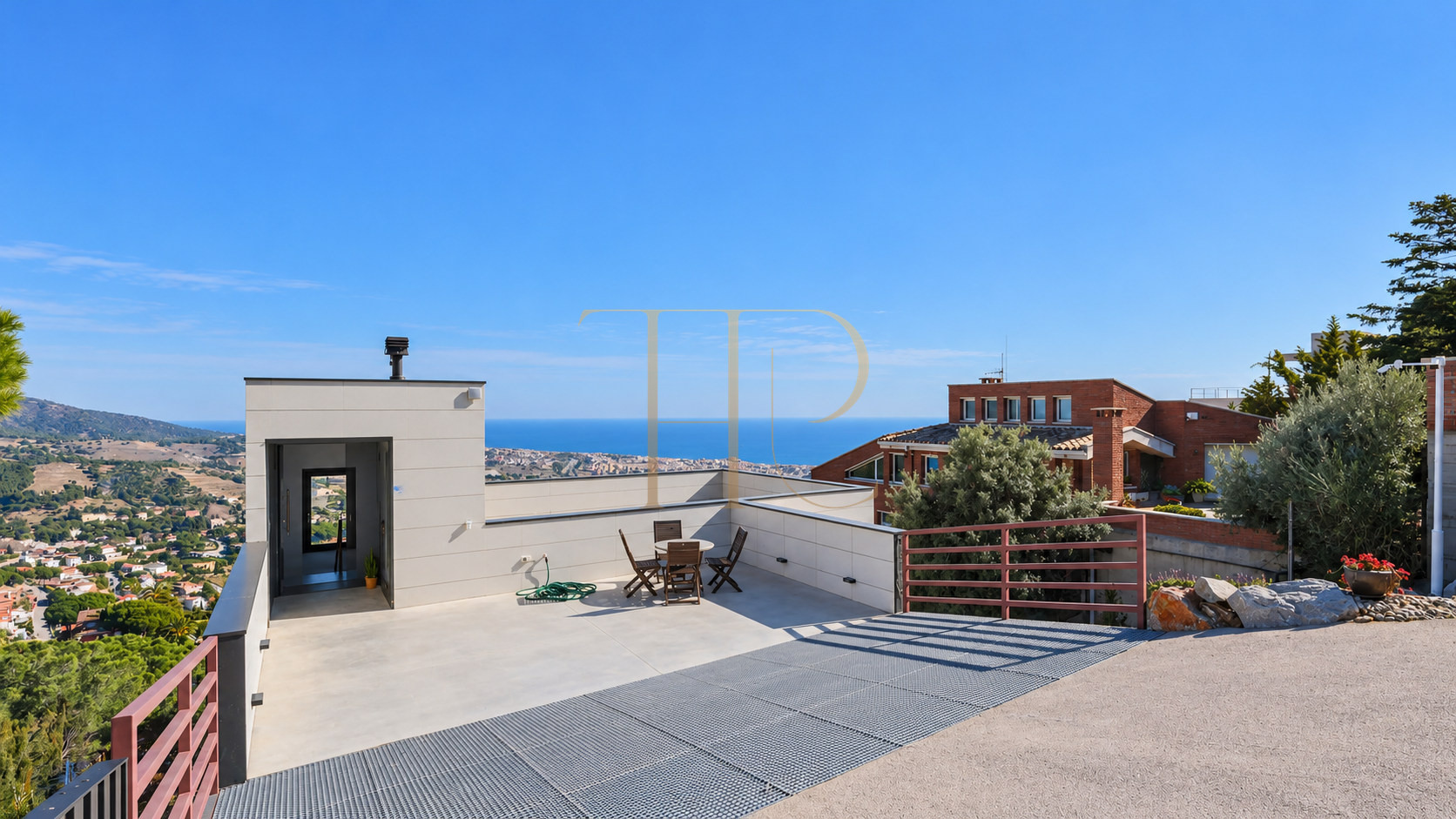 Contemporary house with sea views and pool in Alella — sold