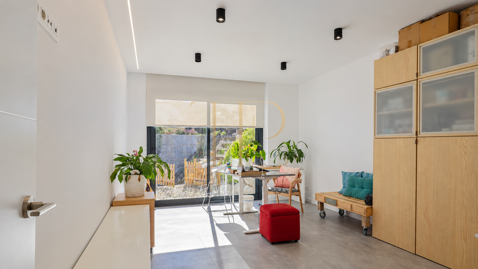 Contemporary house with sea views and pool in Alella — sold