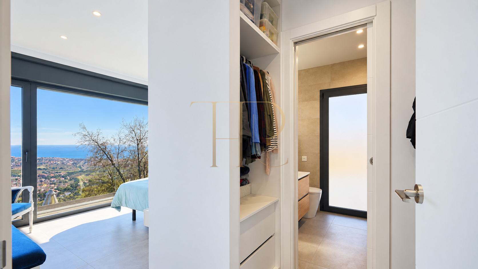 Contemporary house with sea views and pool in Alella — sold