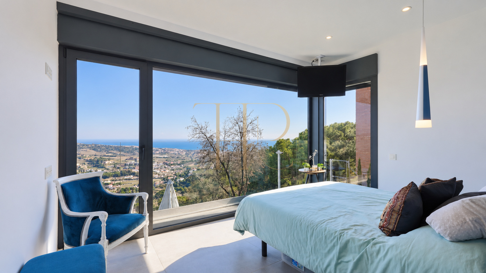 Contemporary house with sea views and pool in Alella — sold