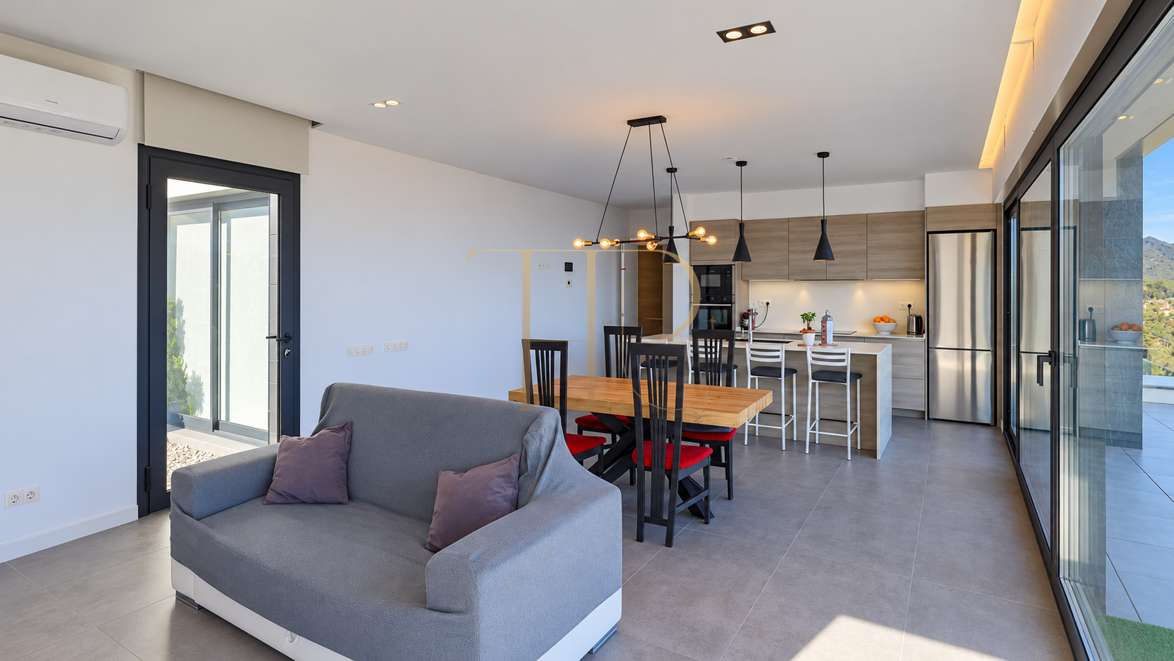 Contemporary house with sea views and pool in Alella — sold