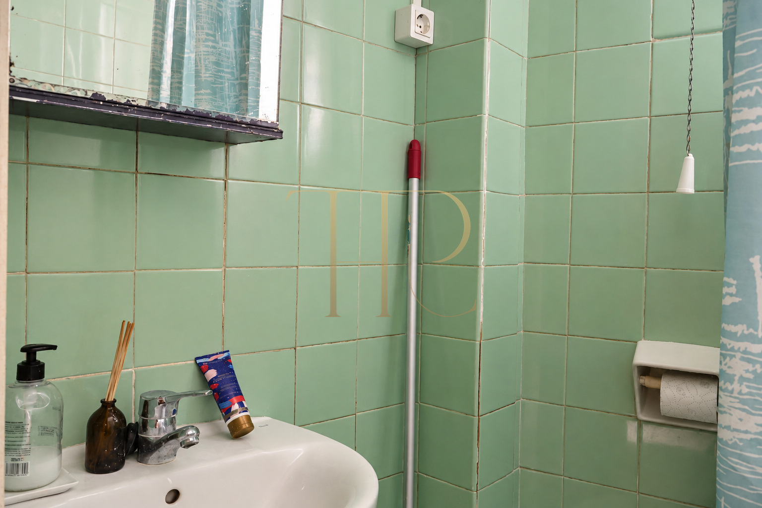 Apartment for sale in Barcelona’s Gothic Quarter with church views