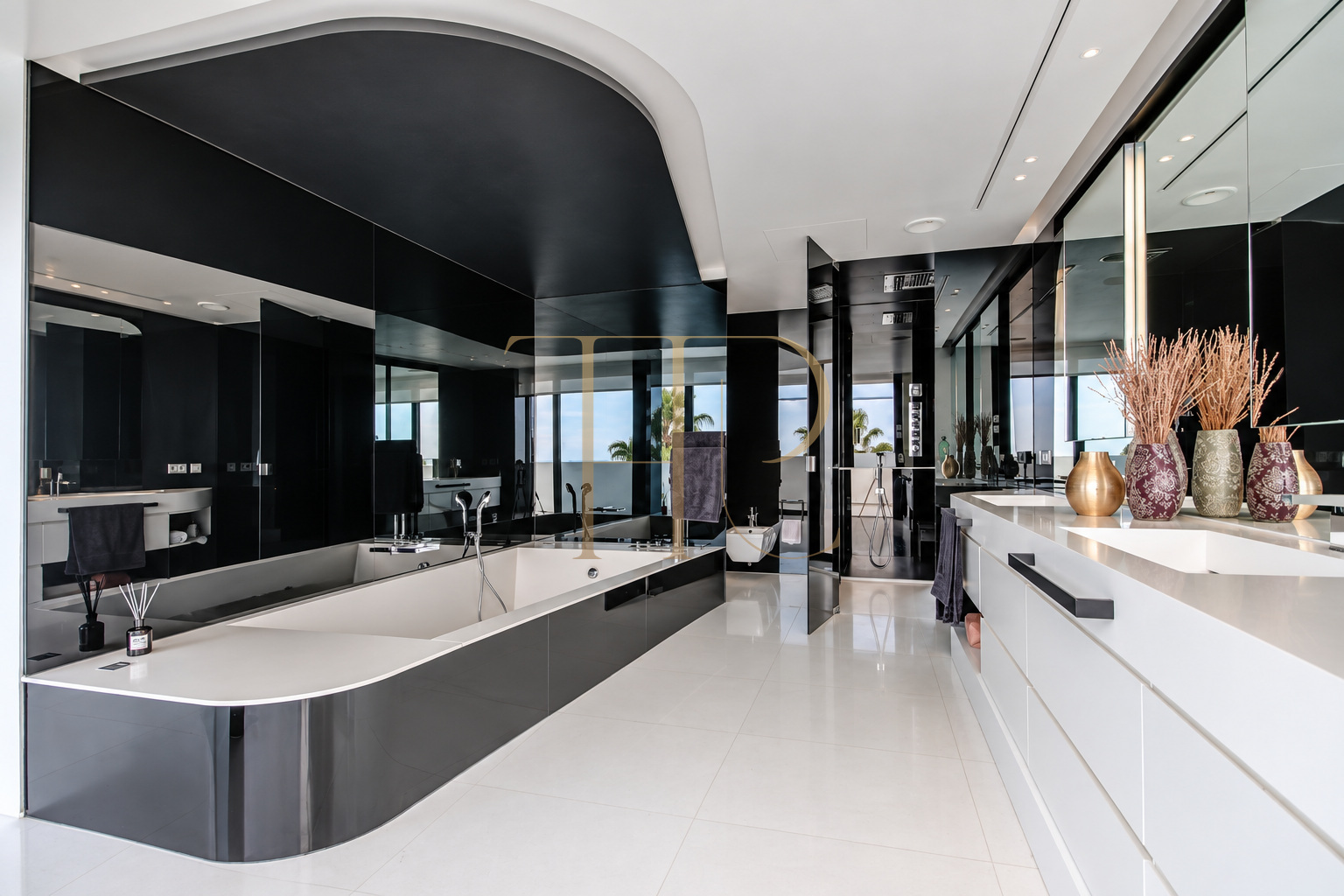 A-Cero beachfront mansion in Gavà Mar