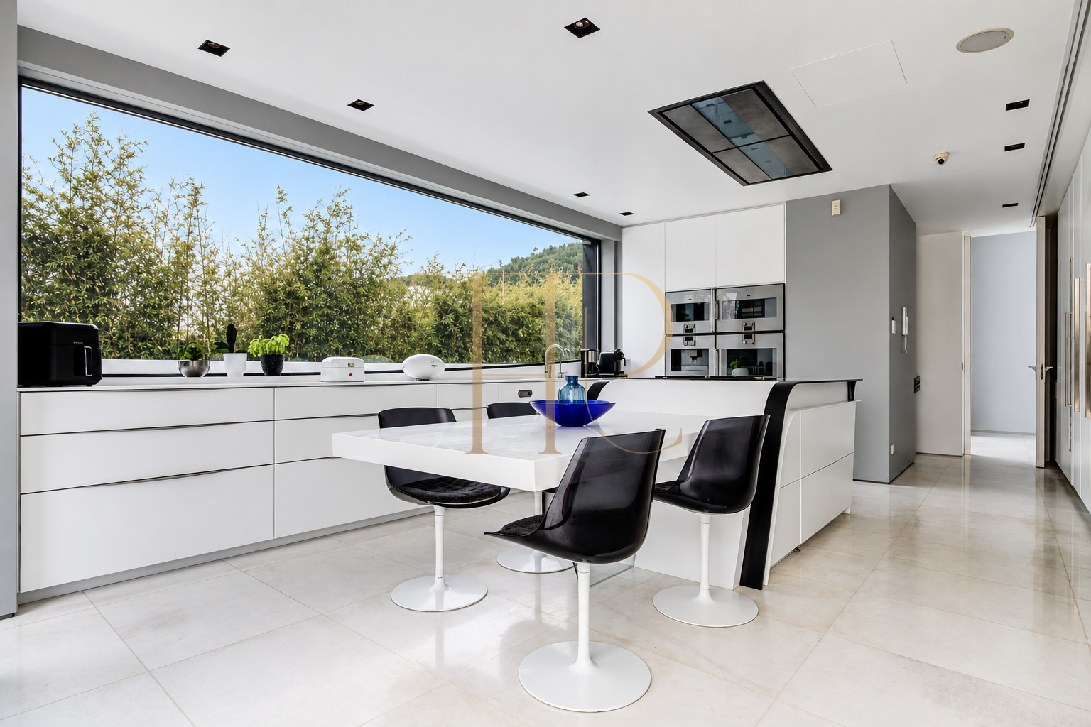 A-Cero beachfront mansion in Gavà Mar